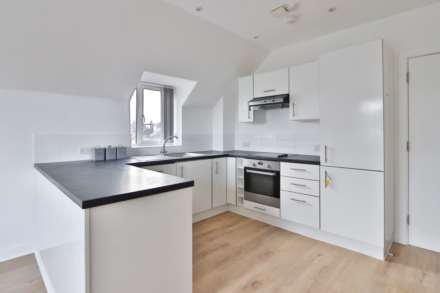 Emerson Mews, New Malden, Image 7