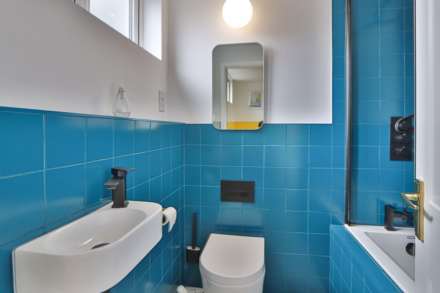 Acacia Grove, New Malden, Image 14