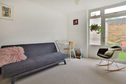 Acacia Grove, New Malden, Image 15