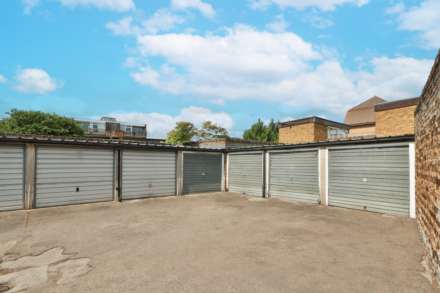 Acacia Grove, New Malden, Image 22