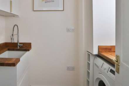 Acacia Grove, New Malden, Image 7
