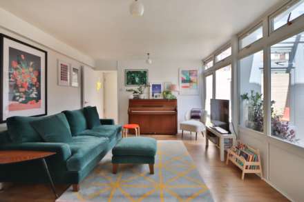 Acacia Grove, New Malden, Image 8