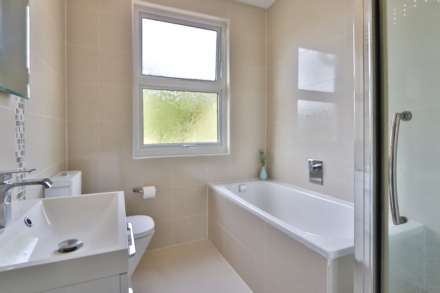 Kingscote Road, New Malden, Image 10