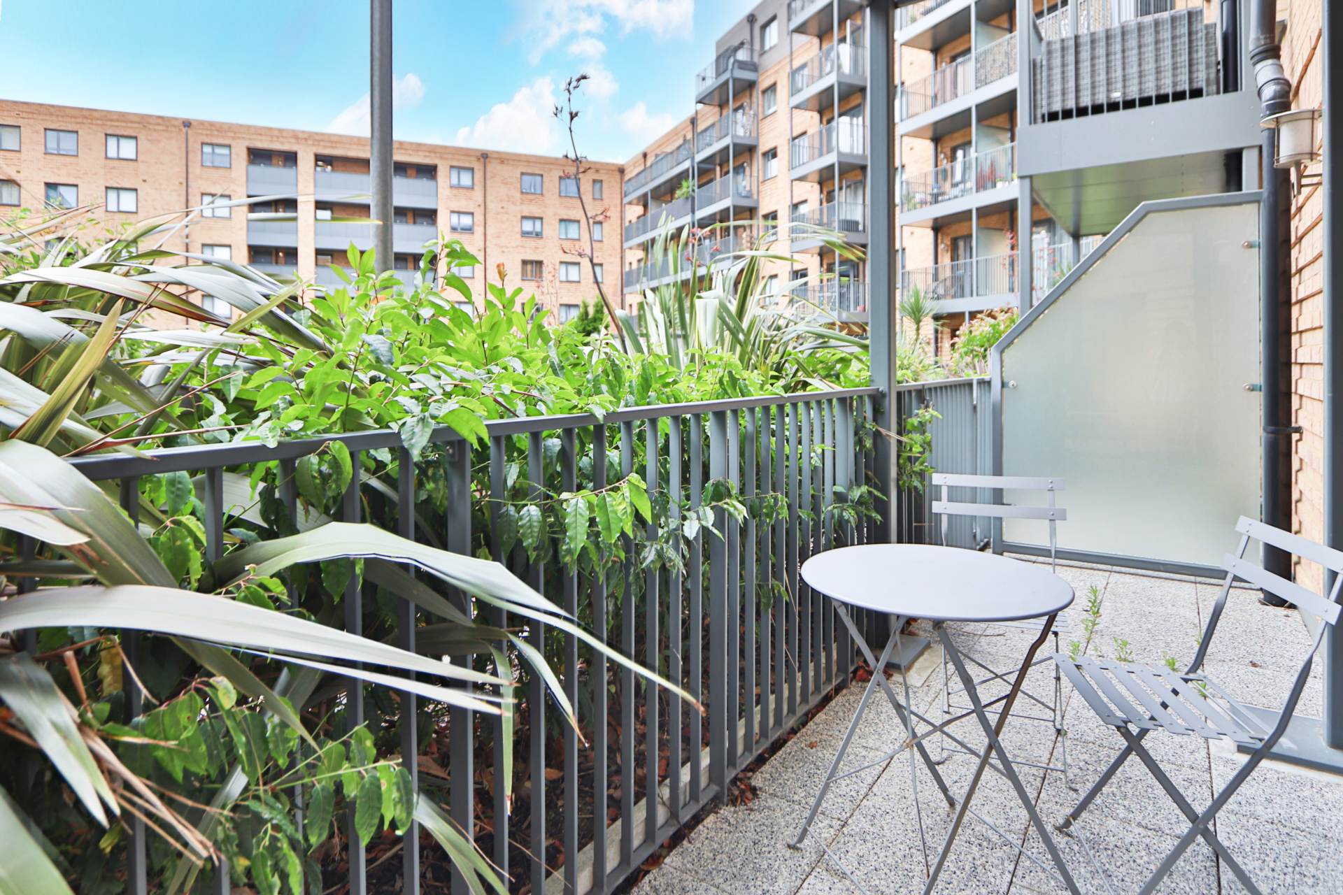 Powdermill Close, New Malden, Image 5