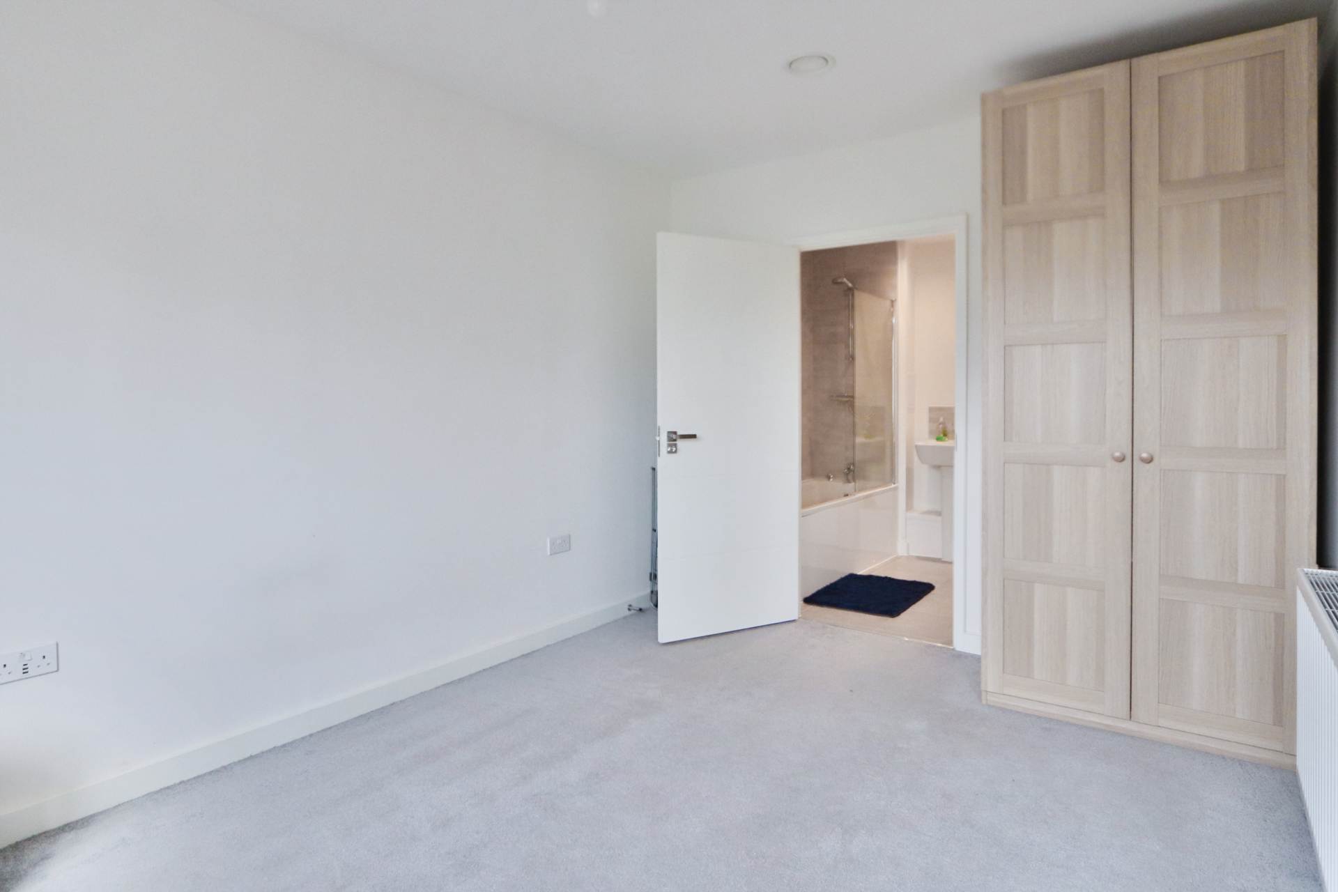 Powdermill Close, New Malden, Image 8