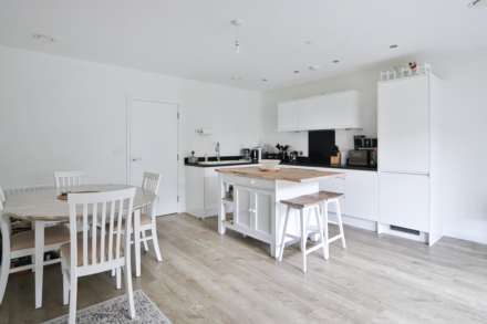 Powdermill Close, New Malden, Image 2