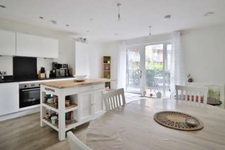 Powdermill Close, New Malden, Image 3