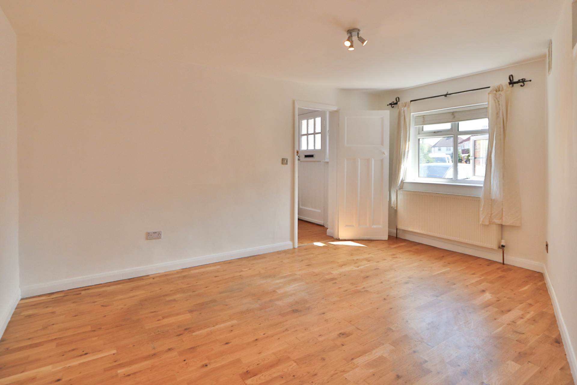 Highbury Close, New Malden, Image 6