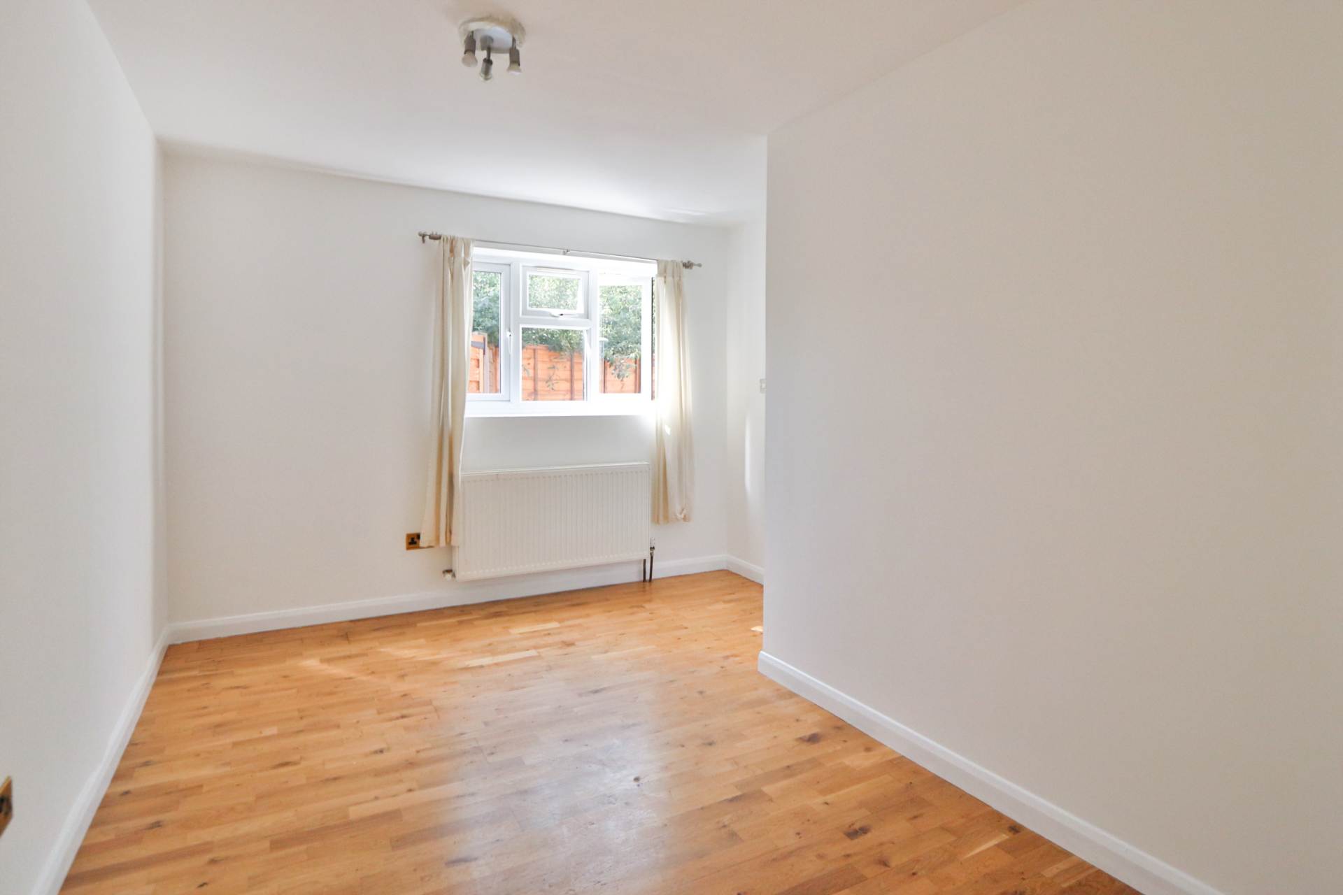 Highbury Close, New Malden, Image 8