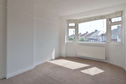 Highbury Close, New Malden, Image 12