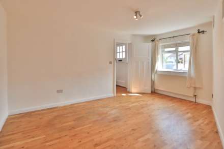 Highbury Close, New Malden, Image 6