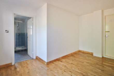 Highbury Close, New Malden, Image 9