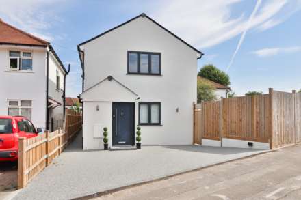 Browning Avenue, Worcester Park, Image 1