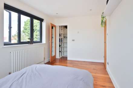 Browning Avenue, Worcester Park, Image 9