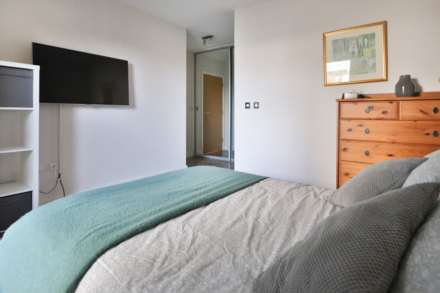 Hurricane House, London, Image 12