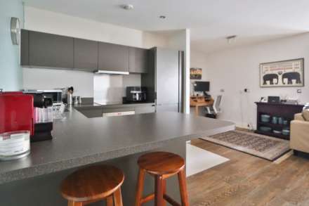 Hurricane House, London, Image 7