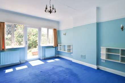 Motspur Park, New Malden, Image 1