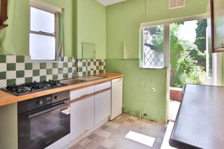 Motspur Park, New Malden, Image 6