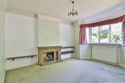 Motspur Park, New Malden, Image 7