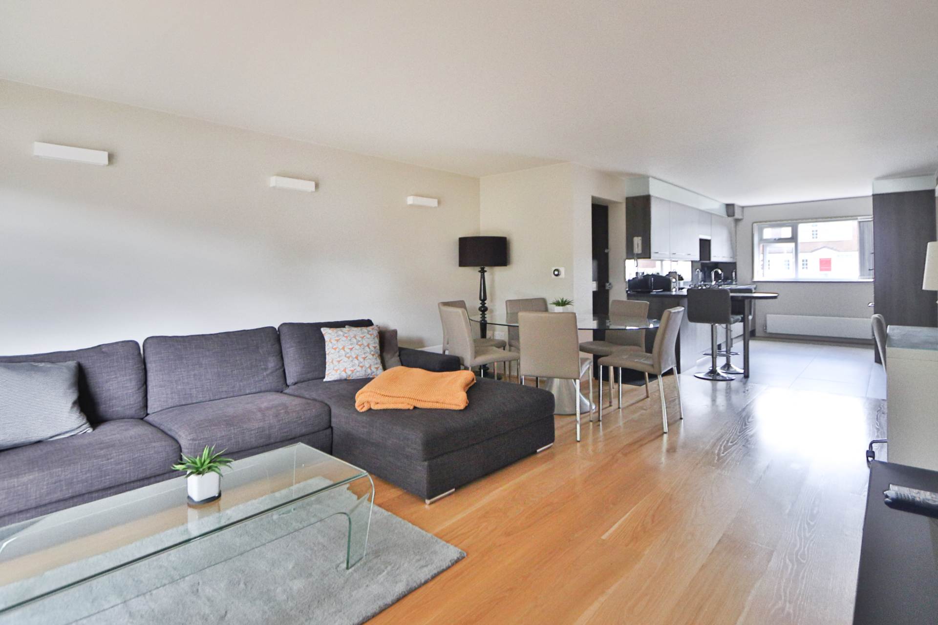 Rodney Close, New Malden, Image 1