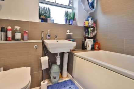 Peel Way, Uxbridge, Image 11