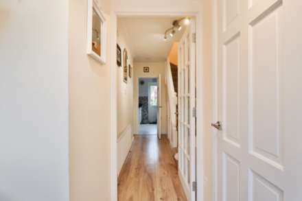 Peel Way, Uxbridge, Image 8
