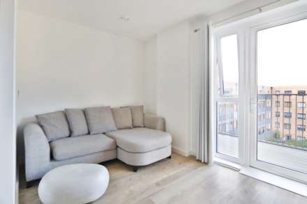 Grassholme House, New Malden, Image 3