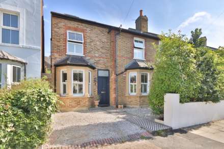 Richmond Park Rd, Kingston Upon Thames