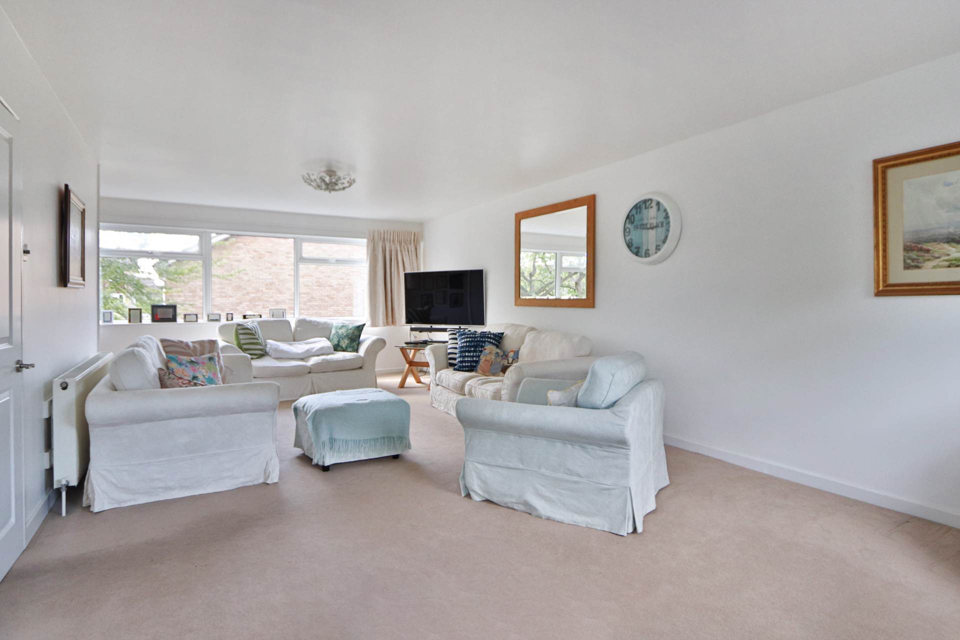 Bedster Gardens, East Molesey, Image 2