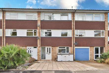 Bedster Gardens, East Molesey, Image 1