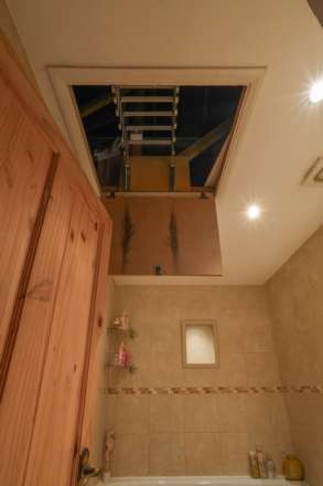 Onyx House, Worcester Park, Image 7