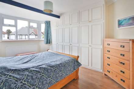 Bargate Close, New Malden, Image 10