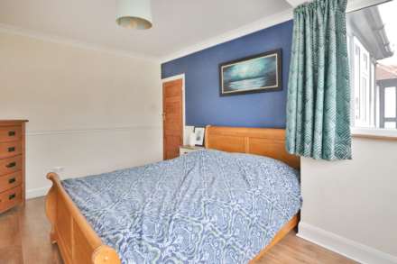 Bargate Close, New Malden, Image 12