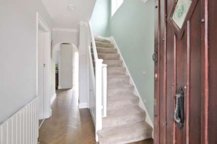 Bargate Close, New Malden, Image 19