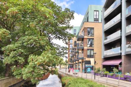 Drapers Yard, London, Image 1
