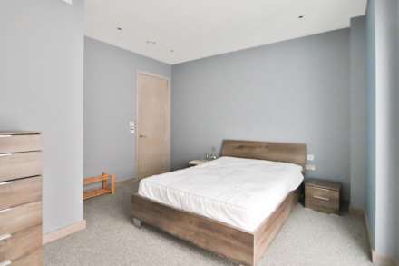 Drapers Yard, London, Image 13