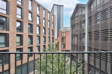 Drapers Yard, London, Image 14