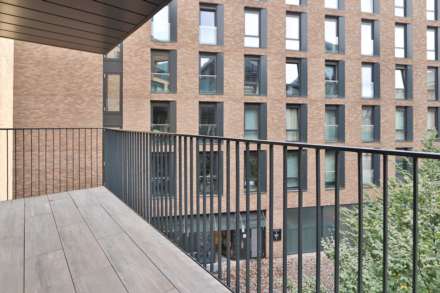Drapers Yard, London, Image 15
