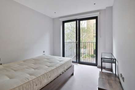 Drapers Yard, London, Image 6