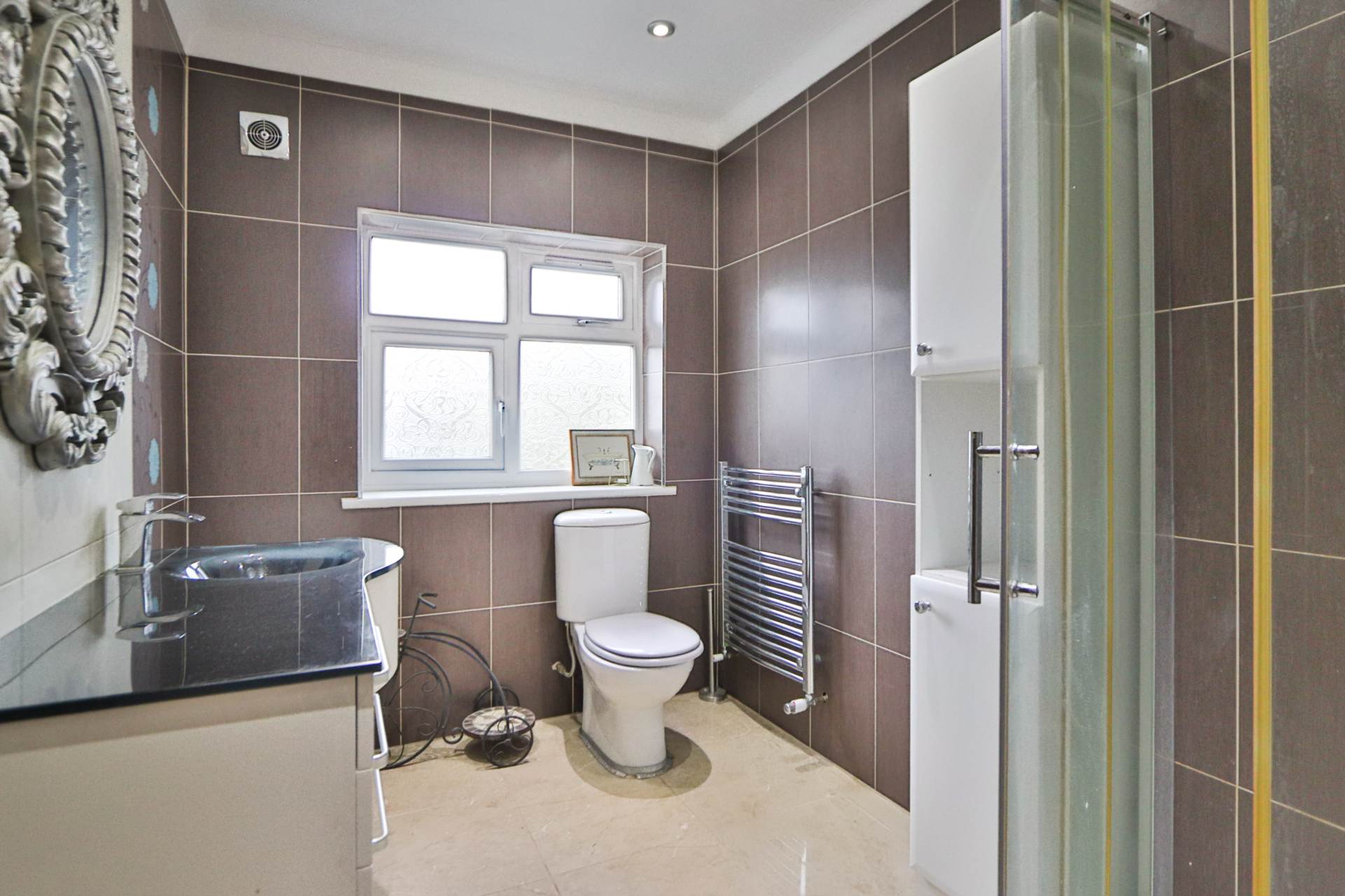 West Barnes Lane, New Malden, Image 13