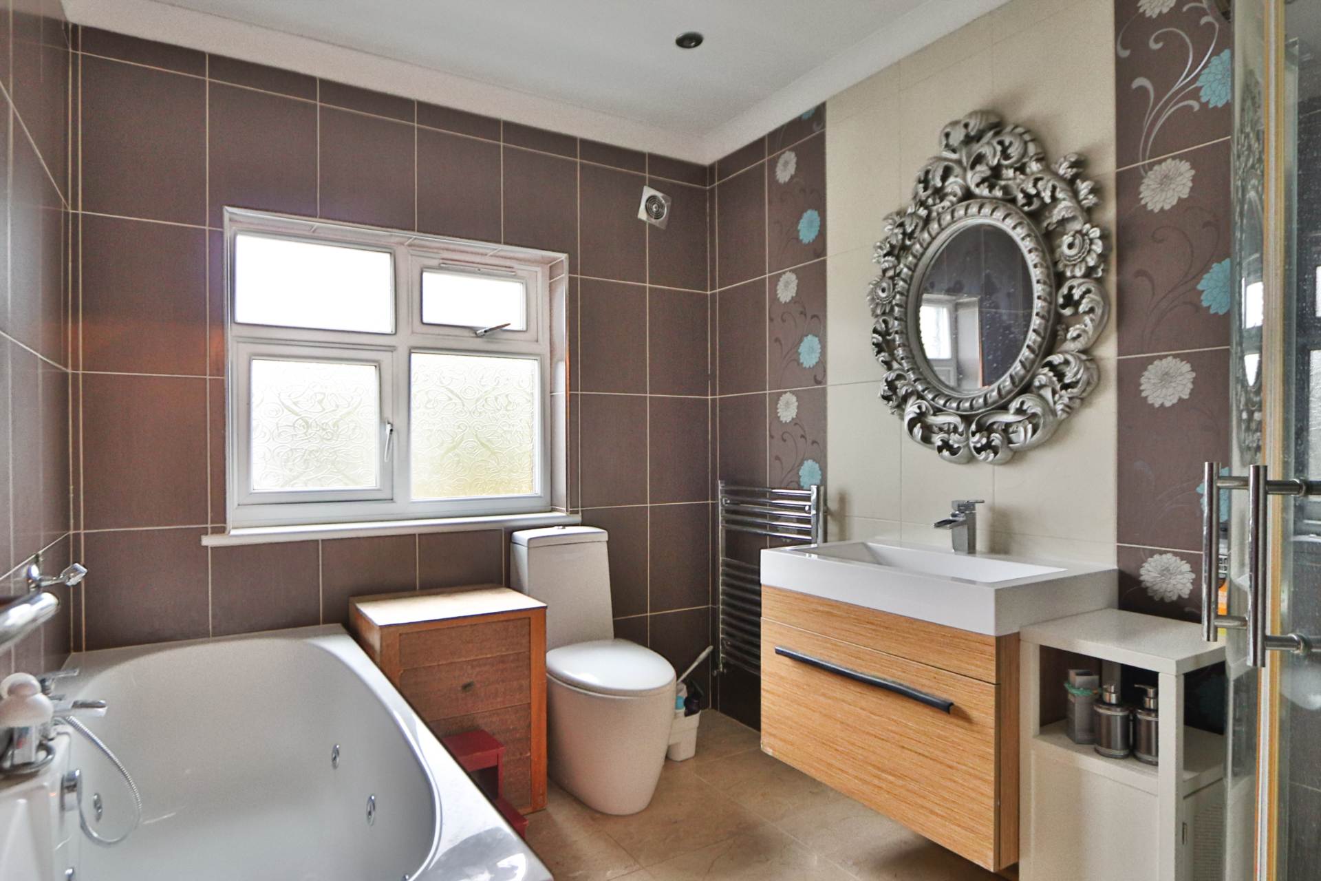 West Barnes Lane, New Malden, Image 14