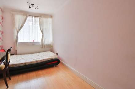 West Barnes Lane, New Malden, Image 10