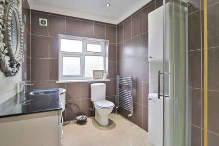 West Barnes Lane, New Malden, Image 13