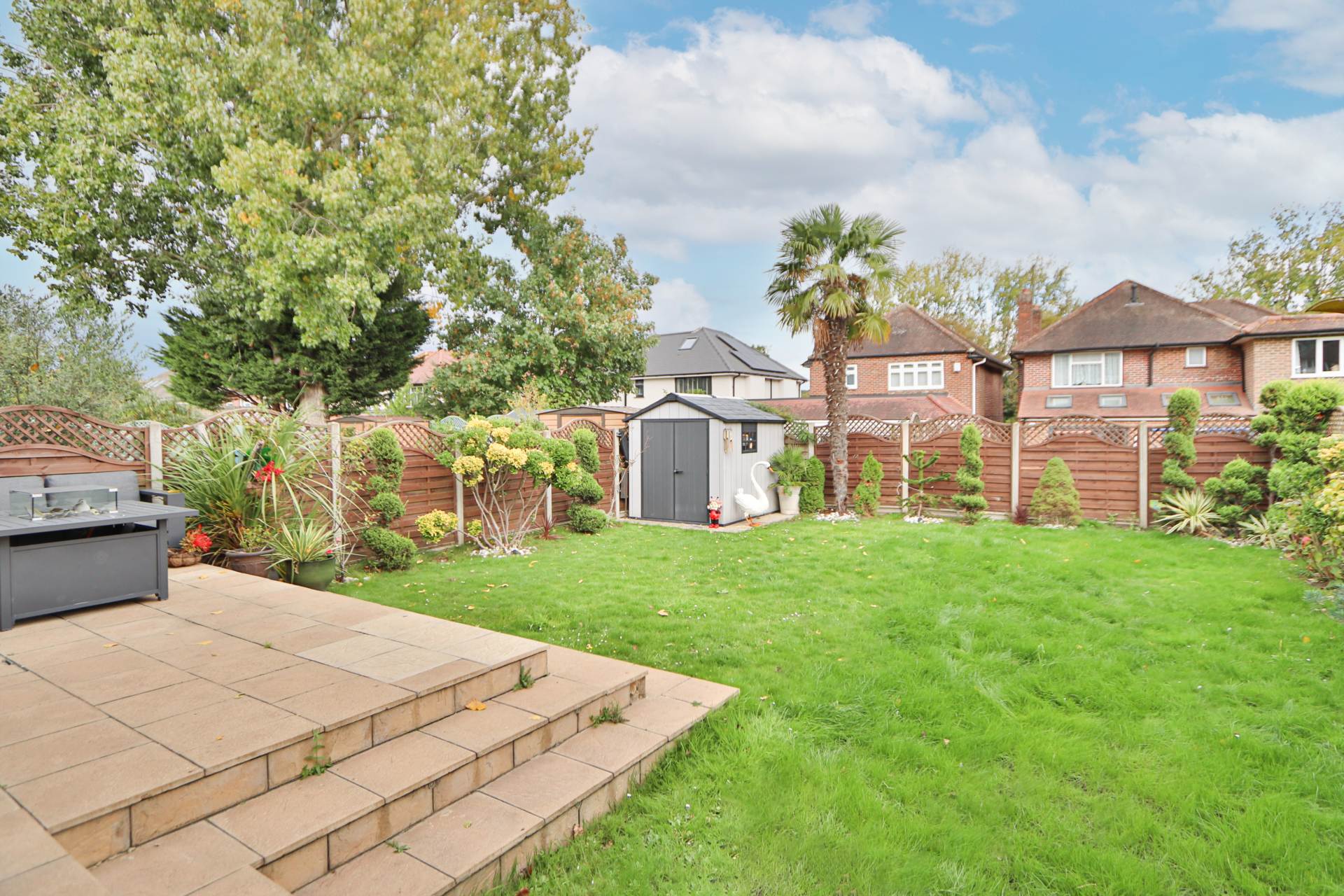 Robin Hood Lane, London, Image 29