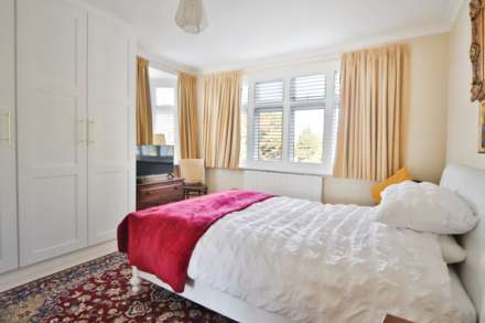 Elm Walk, London, Image 10