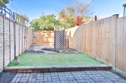 Nevada Close, New Malden, Image 9