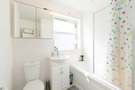 Charnwood Close, New Malden, Image 7