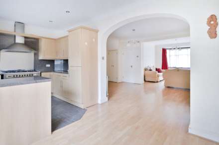 Consfield Avenue, New Malden, Image 7