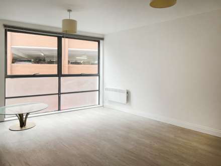 Kingston Upon Thames, Image 2