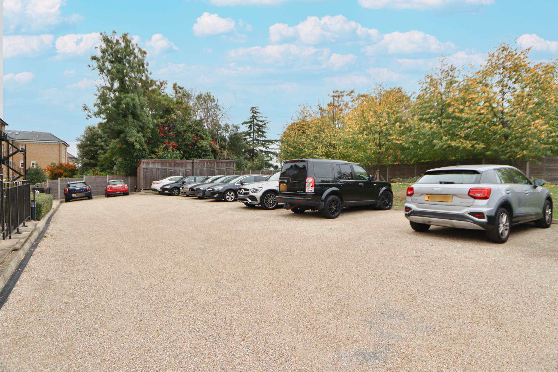 Avenue Elmers, Surbiton, Image 13